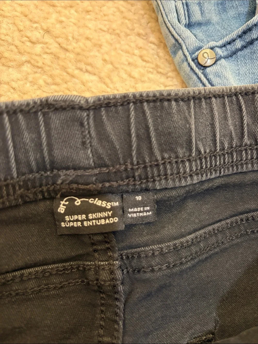 Art Class Kids Moto Jogger Jeans - Black and Light Denim size 10 M